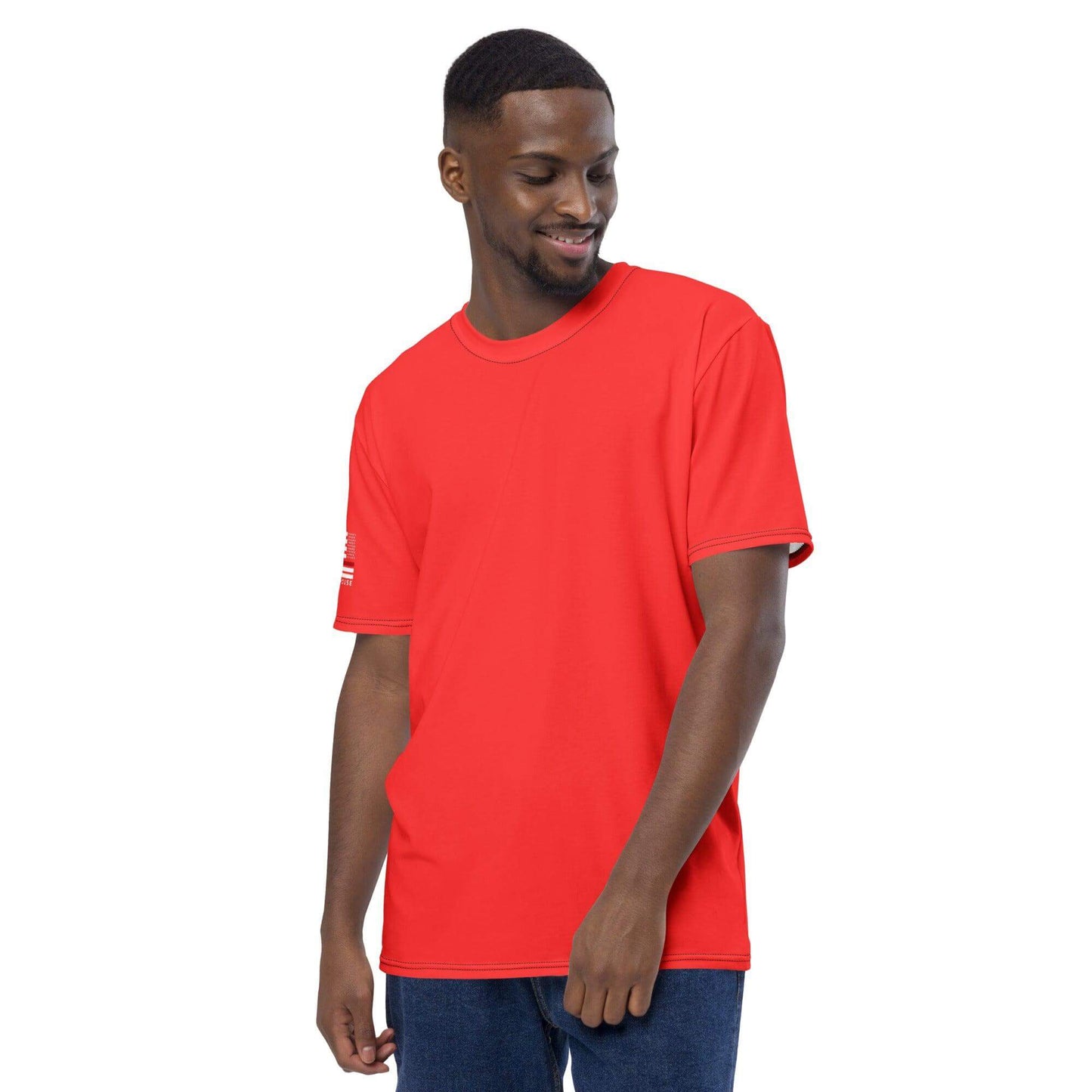 Men's red t-shirt, perfect for firefighters and casual wear, made from soft, durable fabric for comfort and style.